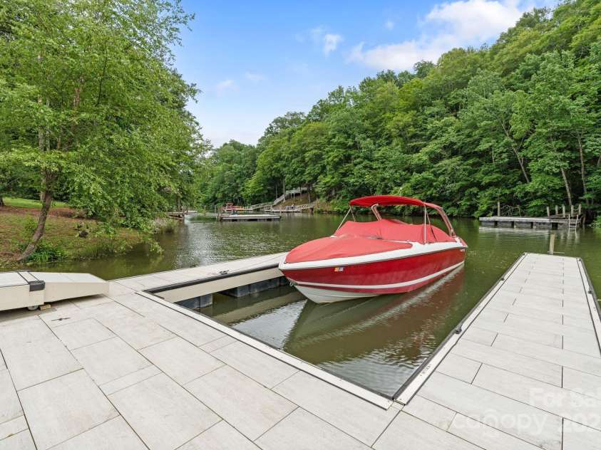 8283 Long Island Road, Catawba, NC 28609.  MLS# CAR4269177, YatesRealty ID 27018. 