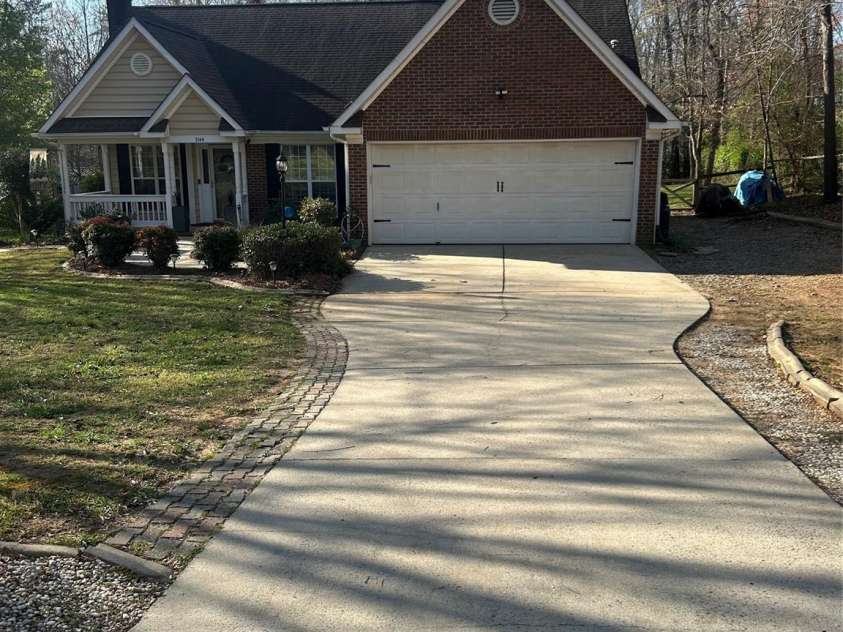 7144 HUNTERS BLUFF Drive, Denver, NC 28037.  MLS# CAR4238056, YatesRealty ID 2702. 
