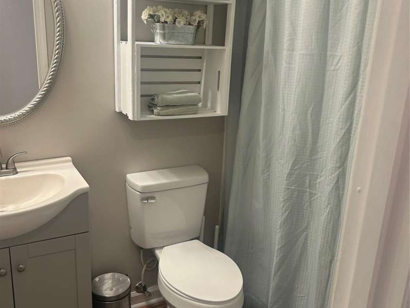 7144 HUNTERS BLUFF Drive, Denver, NC 28037.  MLS# CAR4238056, YatesRealty ID 2702. 