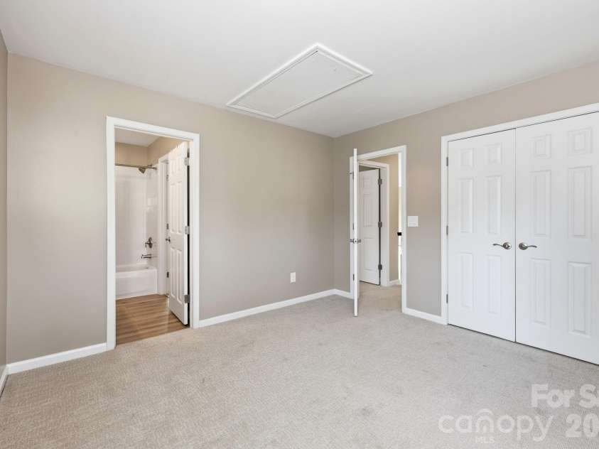 15704 Framingham Lane, Huntersville, NC 28078.  MLS# CAR4384574, YatesRealty ID 27020. Bedroom 3
