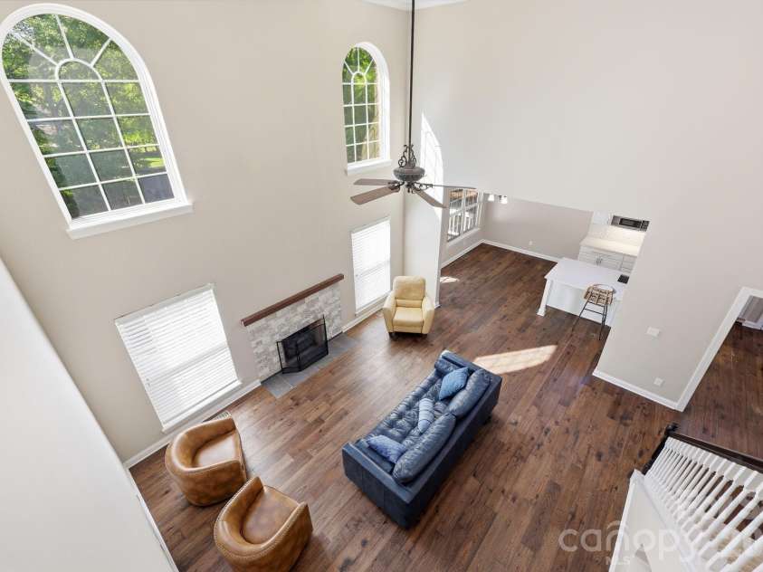 15704 Framingham Lane, Huntersville, NC 28078.  MLS# CAR4384574, YatesRealty ID 27020. Foyer overlook