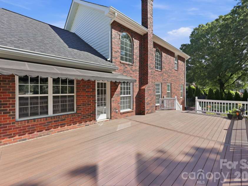 15704 Framingham Lane, Huntersville, NC 28078.  MLS# CAR4384574, YatesRealty ID 27020. Rear exterior and outdoor entertaining area