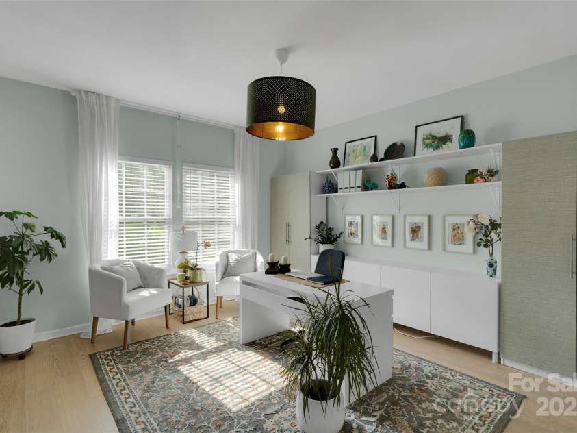 2926 Royal Fern Lane, Charlotte, NC 28215.  MLS# CAR4273408, YatesRealty ID 27020. 