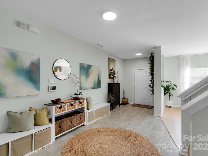 2926 Royal Fern Lane, Charlotte, NC 28215.  MLS# CAR4273408, YatesRealty ID 27020. 