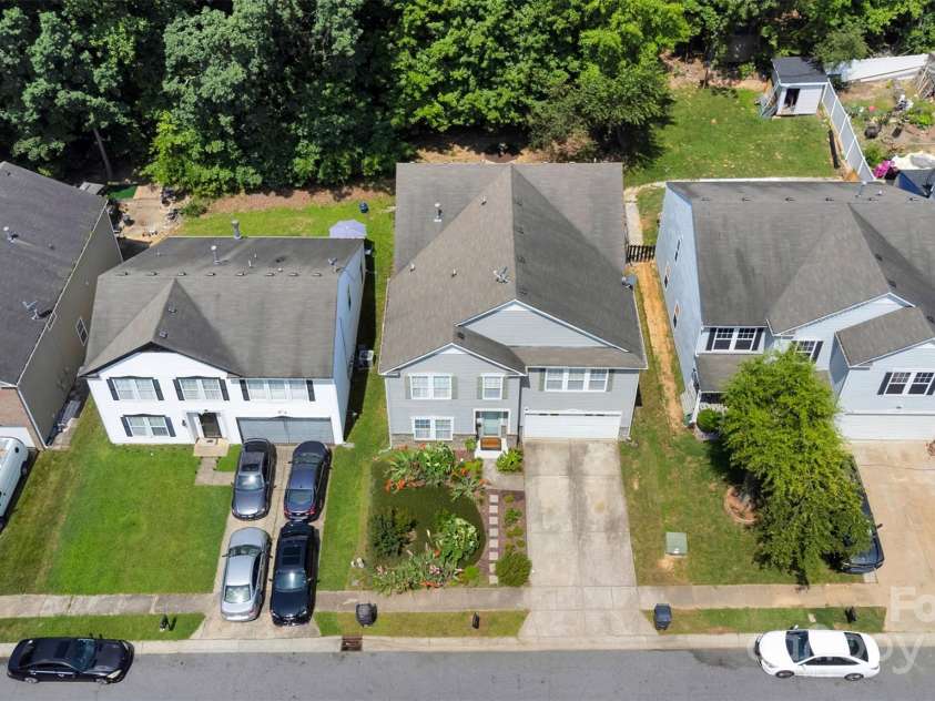 2926 Royal Fern Lane, Charlotte, NC 28215.  MLS# CAR4273408, YatesRealty ID 27020. 