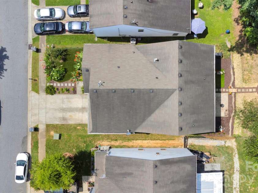 2926 Royal Fern Lane, Charlotte, NC 28215.  MLS# CAR4273408, YatesRealty ID 27020. 