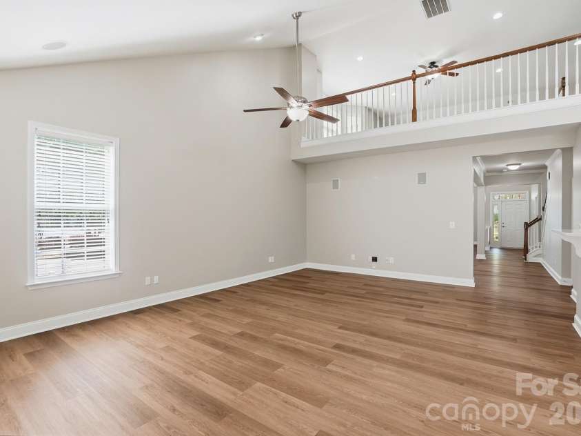 766 Platinum Drive, Fort Mill, SC 29708.  MLS# CAR4373139, YatesRealty ID 27022. Great Room