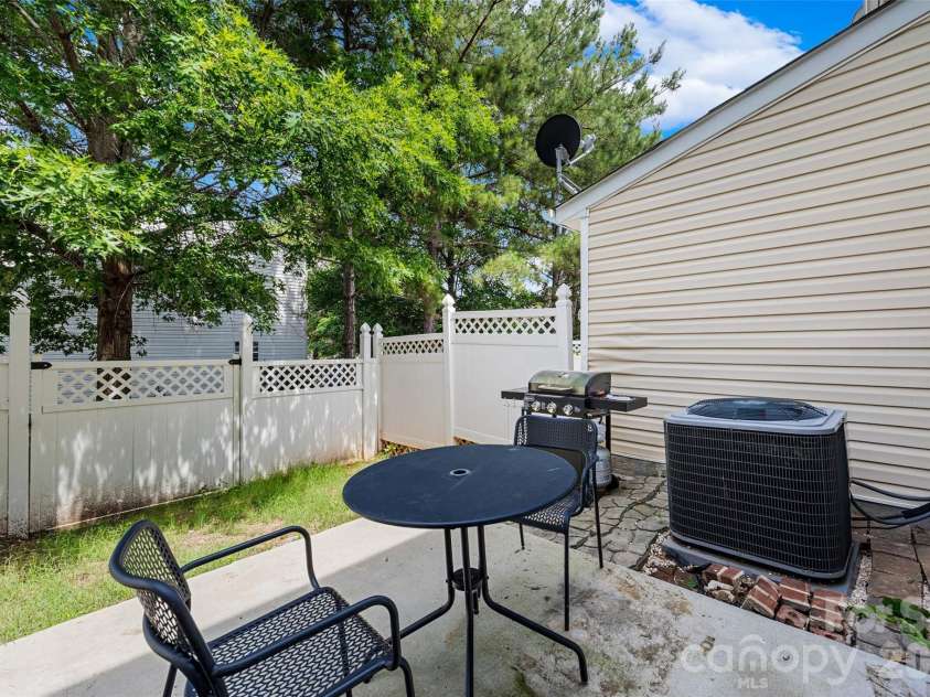 1756 Hidden Creek Drive, Rock Hill, SC 29732.  MLS# CAR4388044, YatesRealty ID 27023. 