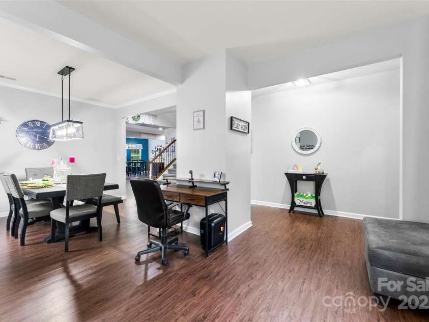 865 Wingthorn Rose Drive, Gastonia, NC 28056.  MLS# CAR4255402, YatesRealty ID 27024. 