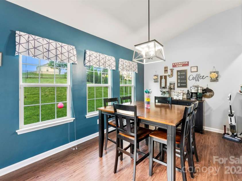 865 Wingthorn Rose Drive, Gastonia, NC 28056.  MLS# CAR4255402, YatesRealty ID 27024. 