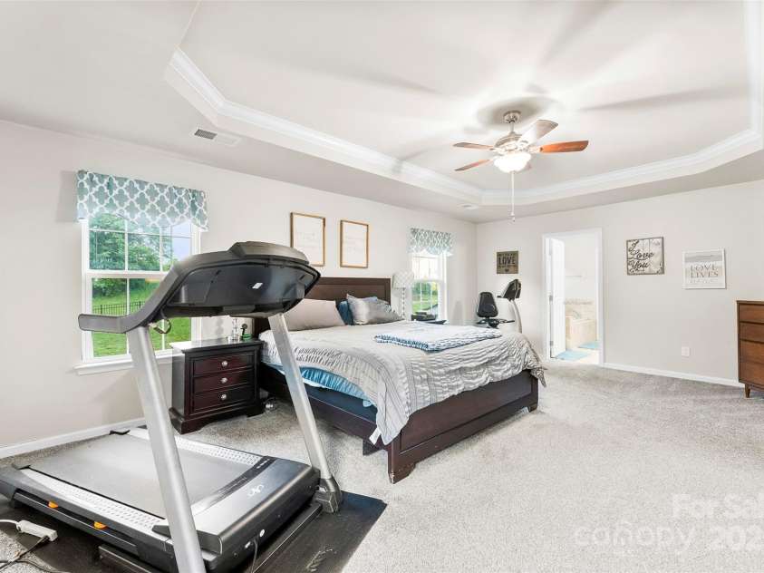 865 Wingthorn Rose Drive, Gastonia, NC 28056.  MLS# CAR4255402, YatesRealty ID 27024. 