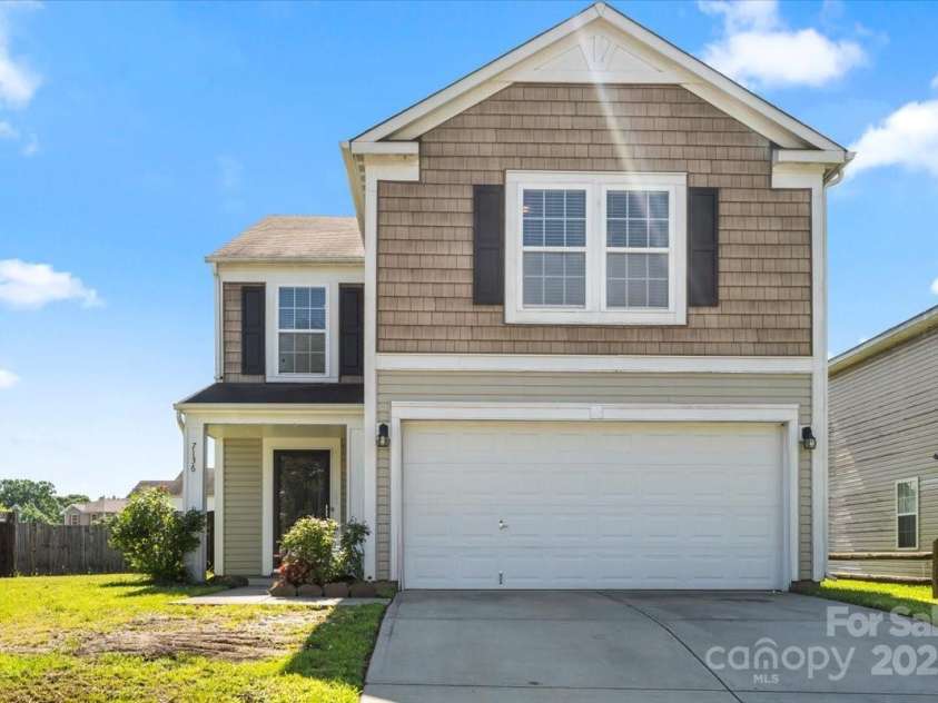 7136 Bullock Drive, Charlotte, NC 28214.  MLS# CAR4272820, YatesRealty ID 27025. Corner .23 Acre Lot