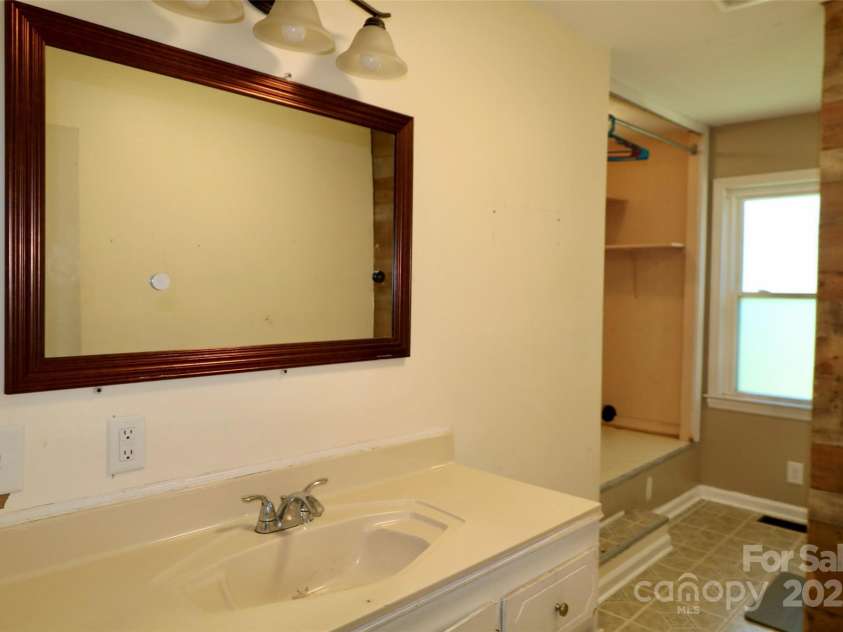 2204 Morton Avenue, Gastonia, NC 28052.  MLS# CAR4281883, YatesRealty ID 27026. 