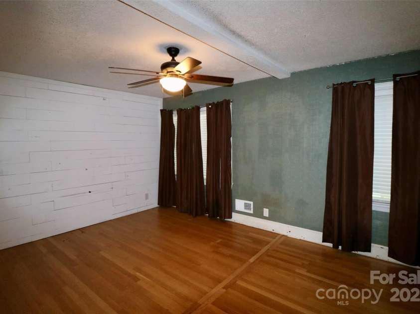 2204 Morton Avenue, Gastonia, NC 28052.  MLS# CAR4281883, YatesRealty ID 27026. 