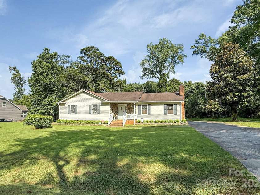 218 Wright Street, Gastonia, NC 28056.  MLS# CAR4279552, YatesRealty ID 27027. 
