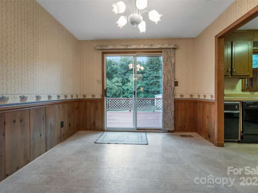 218 Wright Street, Gastonia, NC 28056.  MLS# CAR4279552, YatesRealty ID 27027. 