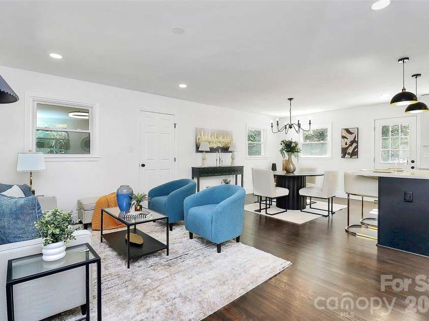 2038 Sandhurst Drive, Charlotte, NC 28205.  MLS# CAR4382619, YatesRealty ID 27029. 