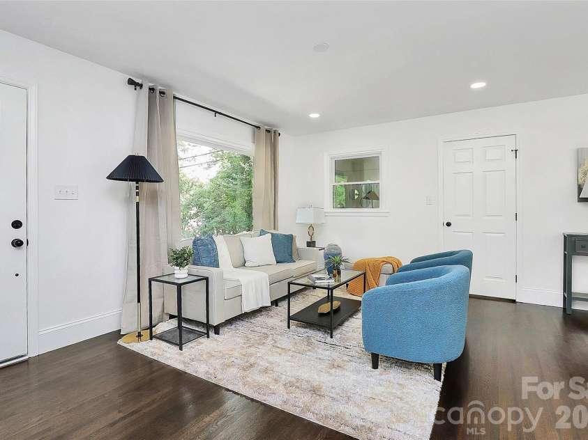 2038 Sandhurst Drive, Charlotte, NC 28205.  MLS# CAR4382619, YatesRealty ID 27029. 