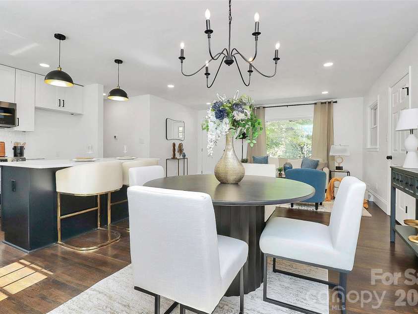 2038 Sandhurst Drive, Charlotte, NC 28205.  MLS# CAR4382619, YatesRealty ID 27029. 