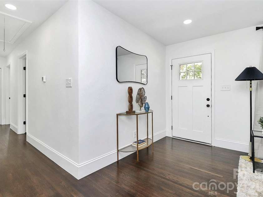 2038 Sandhurst Drive, Charlotte, NC 28205.  MLS# CAR4382619, YatesRealty ID 27029. 