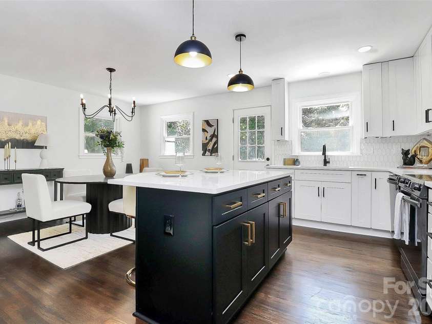 2038 Sandhurst Drive, Charlotte, NC 28205.  MLS# CAR4382619, YatesRealty ID 27029. 
