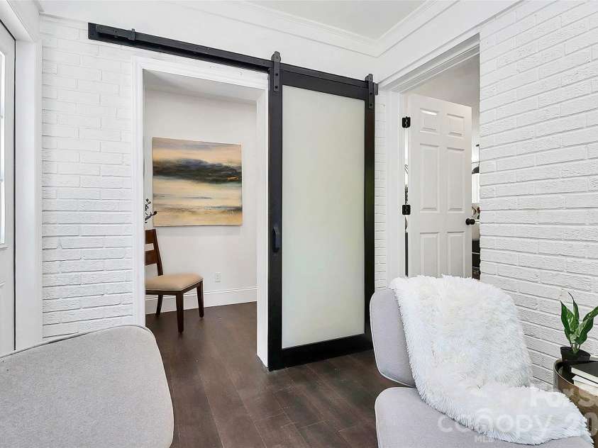 2038 Sandhurst Drive, Charlotte, NC 28205.  MLS# CAR4382619, YatesRealty ID 27029. 