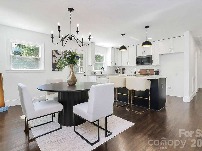 2038 Sandhurst Drive, Charlotte, NC 28205.  MLS# CAR4382619, YatesRealty ID 27029. 