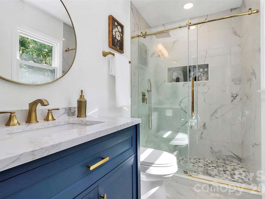 2038 Sandhurst Drive, Charlotte, NC 28205.  MLS# CAR4382619, YatesRealty ID 27029. 
