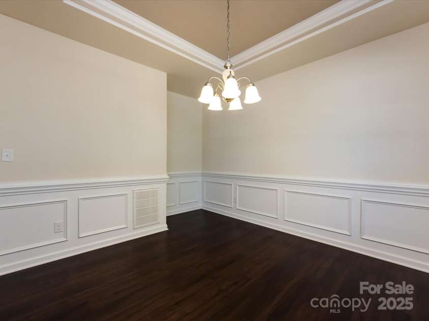 3306 Ringtail Lane, Charlotte, NC 28216.  MLS# CAR4282483, YatesRealty ID 27030. 