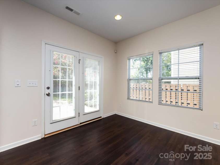 3306 Ringtail Lane, Charlotte, NC 28216.  MLS# CAR4282483, YatesRealty ID 27030. 
