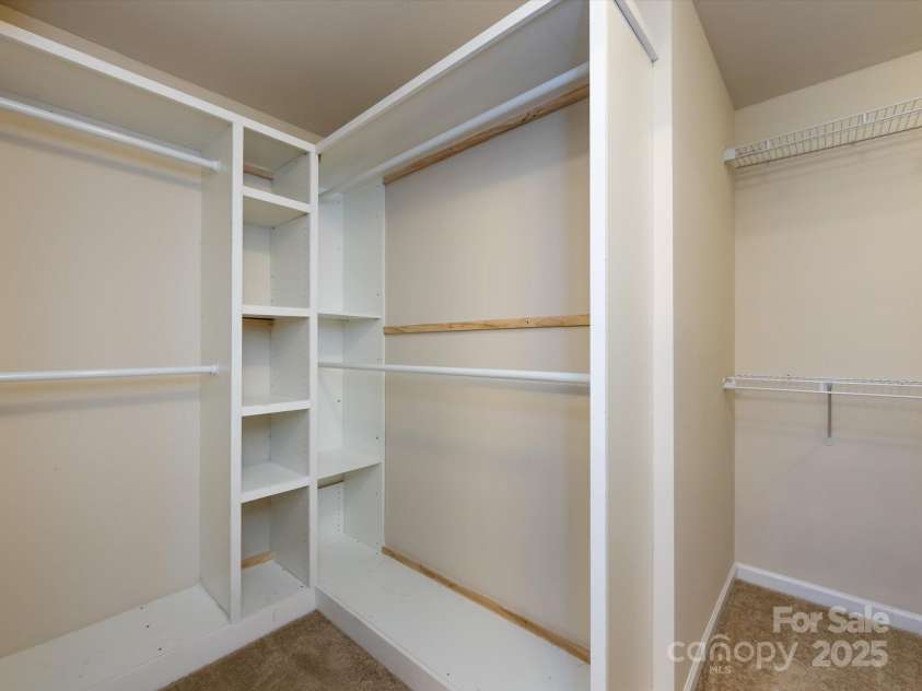 3306 Ringtail Lane, Charlotte, NC 28216.  MLS# CAR4282483, YatesRealty ID 27030. 
