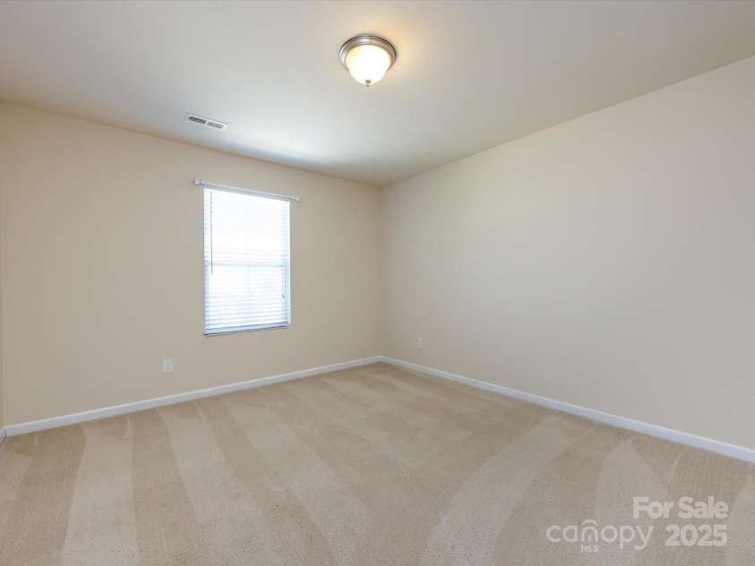 3306 Ringtail Lane, Charlotte, NC 28216.  MLS# CAR4282483, YatesRealty ID 27030. 