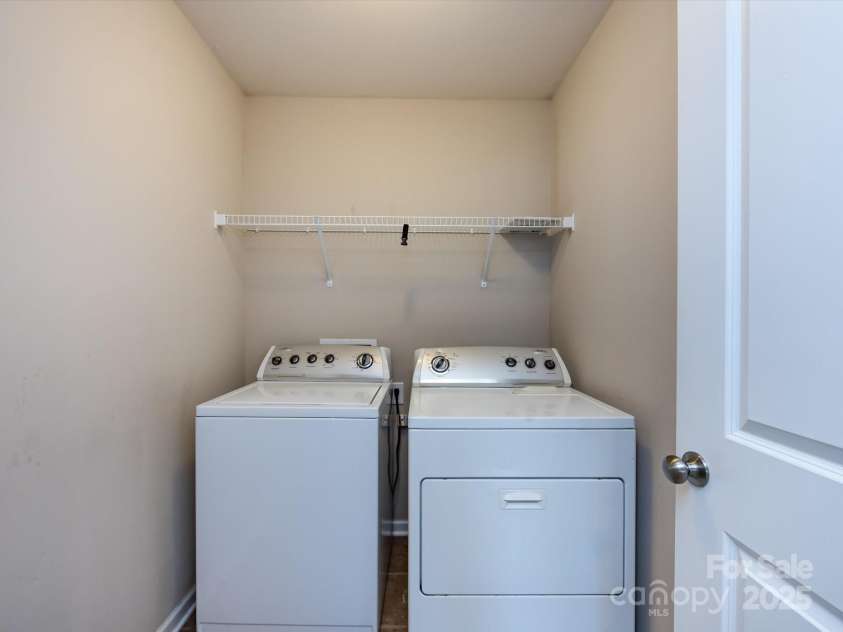 3306 Ringtail Lane, Charlotte, NC 28216.  MLS# CAR4282483, YatesRealty ID 27030. 