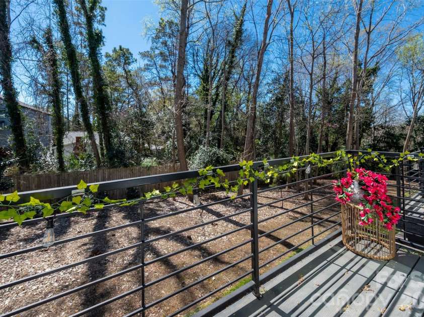 566 West End Drive, Charlotte, NC 28208.  MLS# CAR4359190, YatesRealty ID 27030. Balcony