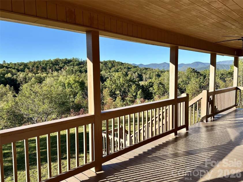 1120 Jacobs Branch Road, Franklin, NC 28734.  MLS# CAR4386192, YatesRealty ID 27031. 