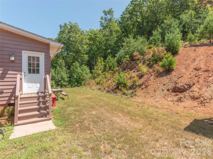 1120 Jacobs Branch Road, Franklin, NC 28734.  MLS# CAR4386192, YatesRealty ID 27031. 