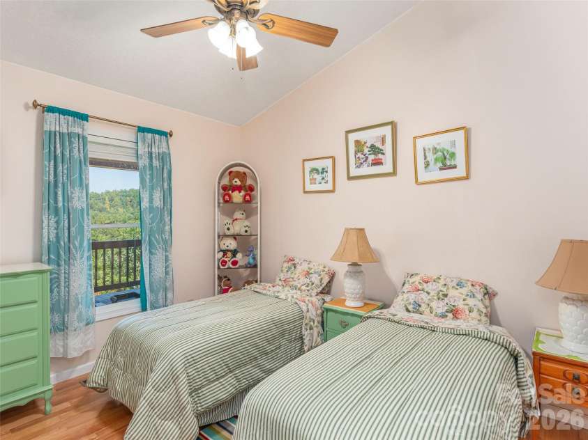 1120 Jacobs Branch Road, Franklin, NC 28734.  MLS# CAR4386192, YatesRealty ID 27031. BR2