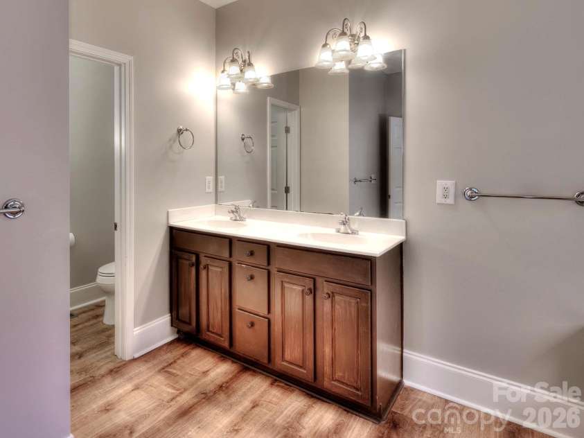 16009 Cranleigh Drive, Huntersville, NC 28078.  MLS# CAR4344485, YatesRealty ID 27032. 