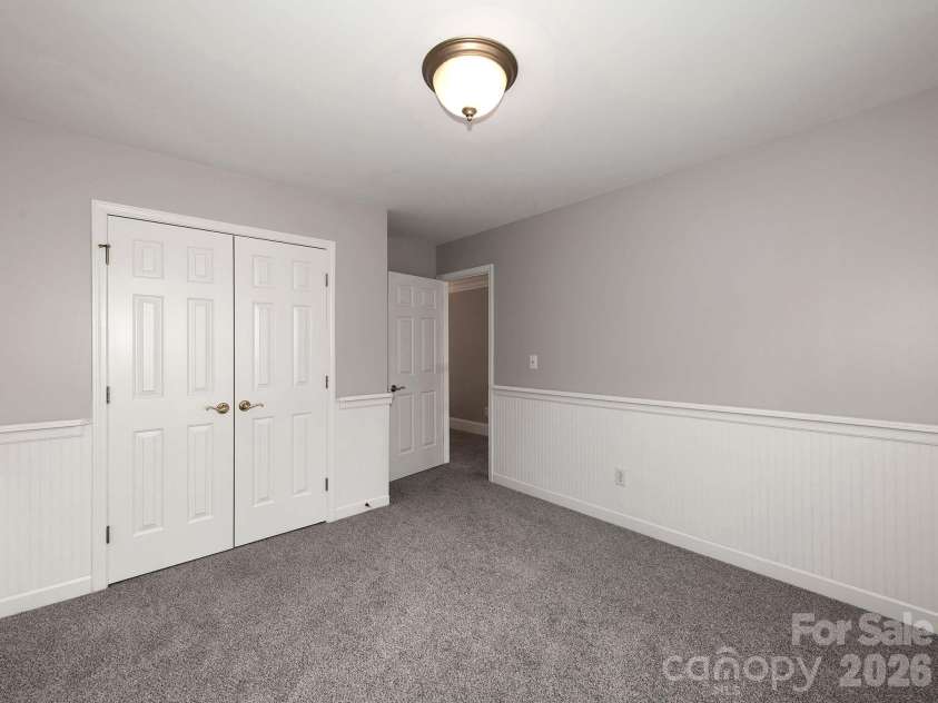 16009 Cranleigh Drive, Huntersville, NC 28078.  MLS# CAR4344485, YatesRealty ID 27032. 