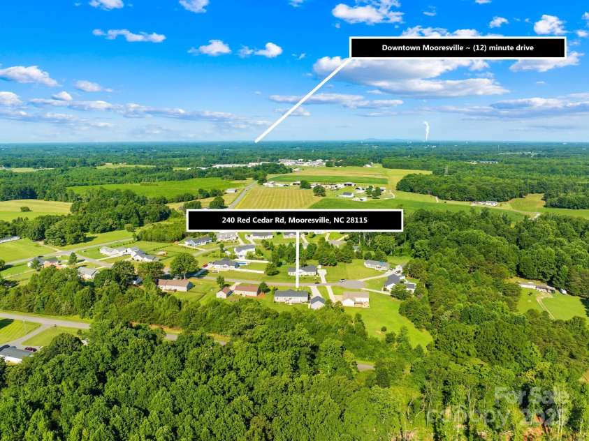240 Red Cedar Road, Mooresville, NC 28115.  MLS# CAR4281683, YatesRealty ID 27034. 