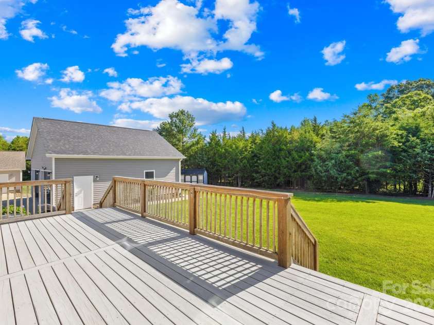 240 Red Cedar Road, Mooresville, NC 28115.  MLS# CAR4281683, YatesRealty ID 27034. 