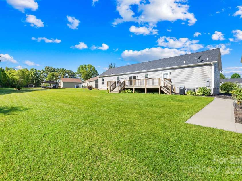 240 Red Cedar Road, Mooresville, NC 28115.  MLS# CAR4281683, YatesRealty ID 27034. 