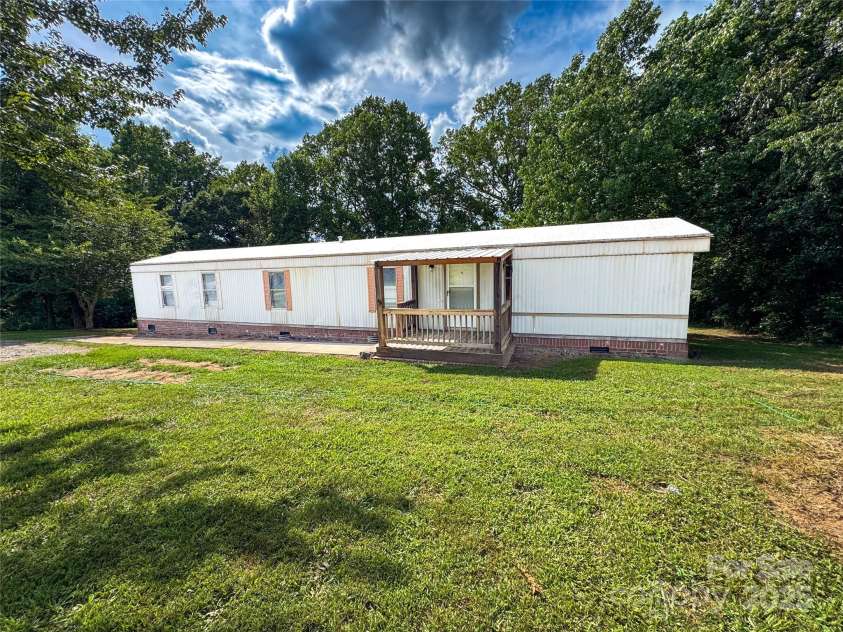 7298 Palm Tree Drive, Vale, NC 28168.  MLS# CAR4282644, YatesRealty ID 27035. 