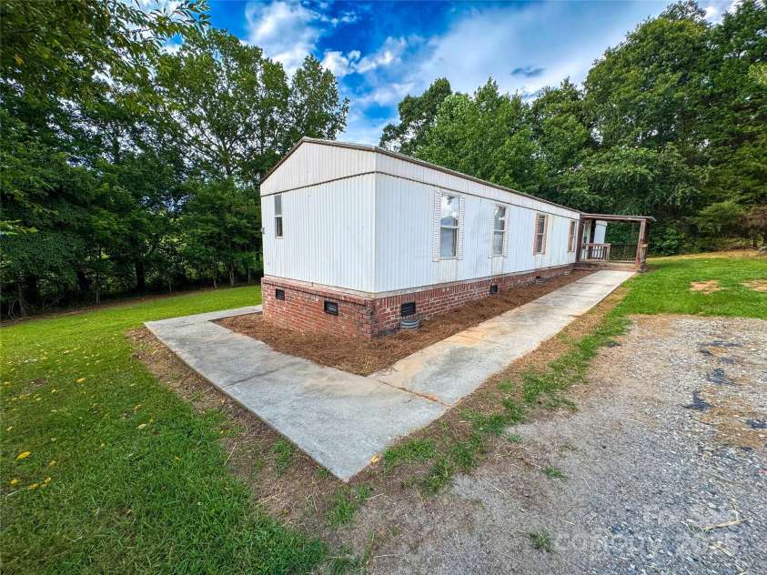 7298 Palm Tree Drive, Vale, NC 28168.  MLS# CAR4282644, YatesRealty ID 27035. 