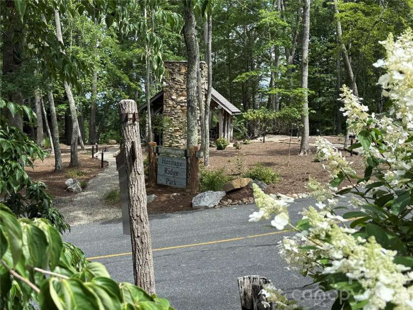 10 Stoney Falls Loop, Burnsville, NC 28714.  MLS# CAR4364156, YatesRealty ID 27036. 