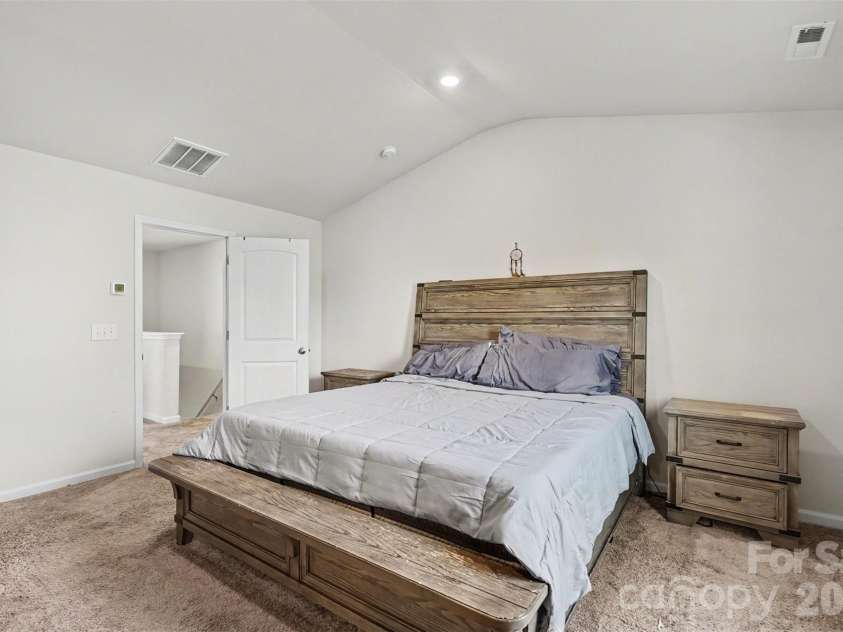 1112 Creedmore Court, Charlotte, NC 28215.  MLS# CAR4385093, YatesRealty ID 27037. 