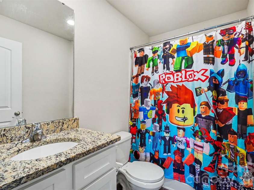 1112 Creedmore Court, Charlotte, NC 28215.  MLS# CAR4385093, YatesRealty ID 27037. 