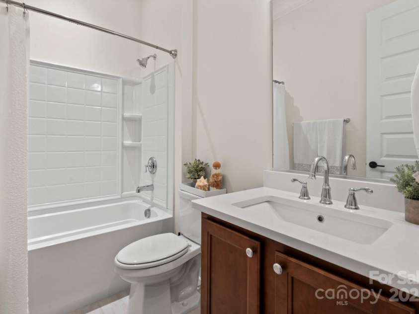 4922 Looking Glass Trail, Denver, NC 28037.  MLS# CAR4232206, YatesRealty ID 27037. 