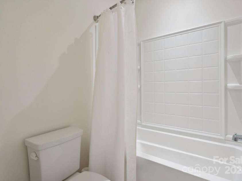 4922 Looking Glass Trail, Denver, NC 28037.  MLS# CAR4232206, YatesRealty ID 27037. 