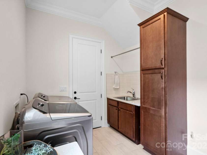 4922 Looking Glass Trail, Denver, NC 28037.  MLS# CAR4232206, YatesRealty ID 27037. 